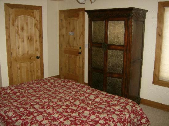 Stone Canyon Inn Tropic Room photo