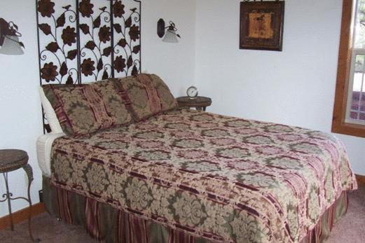 Stone Canyon Inn Tropic Room photo